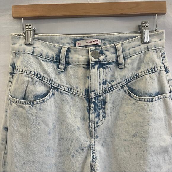 SO High Rise Vintage Stretch Mom Jeans Juniors Size 5 Light Acid Wash Taper Leg - Picture 2 of 10